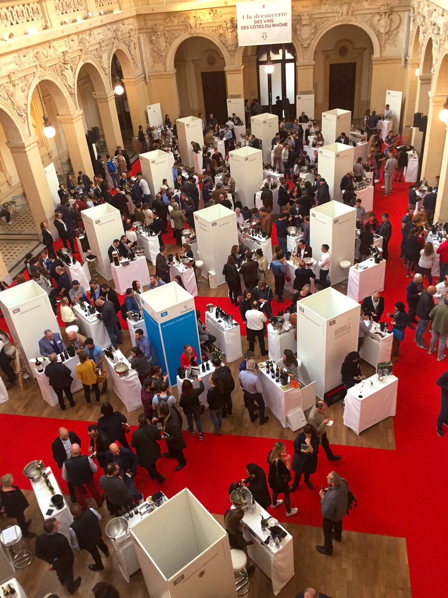 Le Festival des Grands Vins. C est ce WE au <a href="/palaisbourse/">Palais de la Bourse Lyon</a> #lyontasting.
Bonne dégustation  #vins #lyon #Palaisdelabourselyon #terredevins