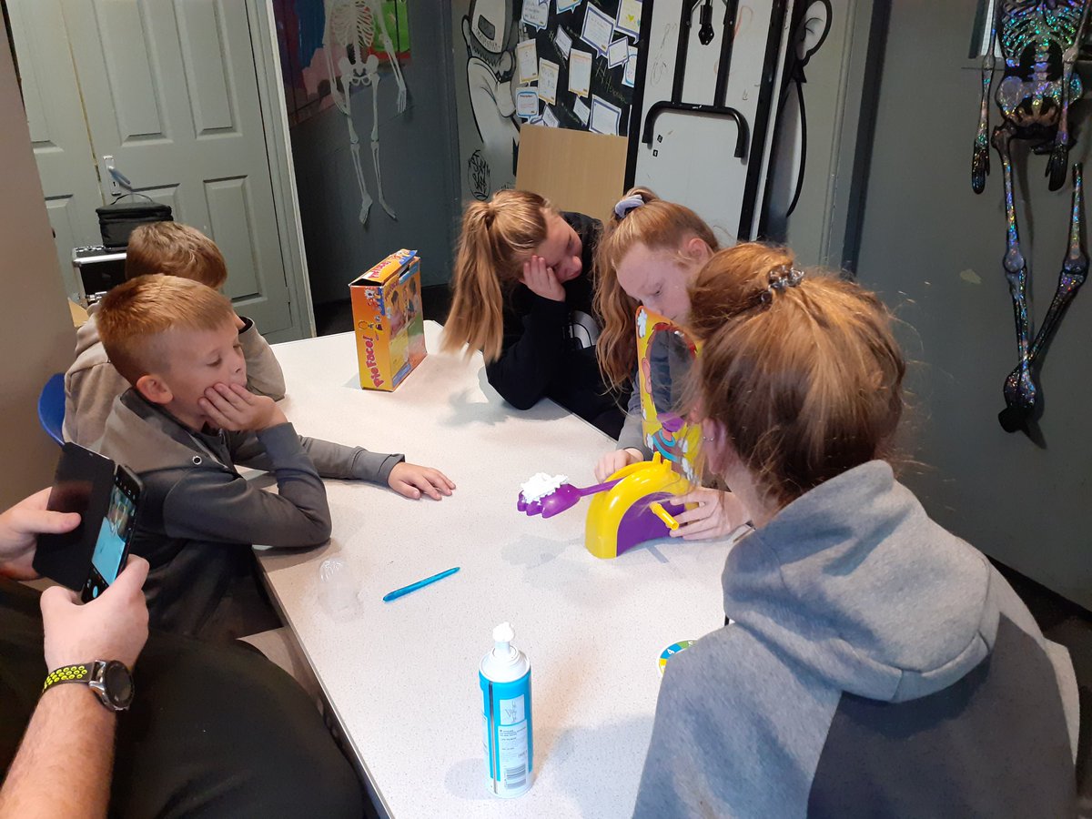 SilxTeen's tweet photo. Busy saturdays in Silx with board games, music and fajitas on the go! Open 12-4! Pop down and see us! #weekendprovision #saturdaysessions #youngpeoplefocused https://t.co/qy8l64TiRs
