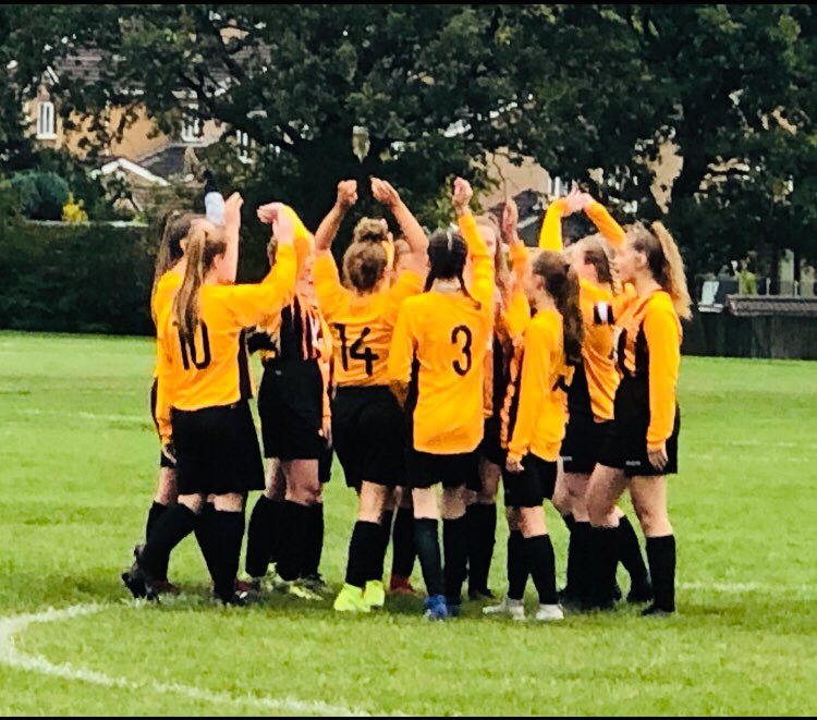 BartonNick1's tweet photo. Safely through to the next round 
 at dronfield this morning. 1/0 down after 15 mins then came roaring back to run out 7/1 winners.outstanding.👏🏻👏🏻🔶◼️
#passmove #together #ballers https://t.co/qqqxFYqR1c