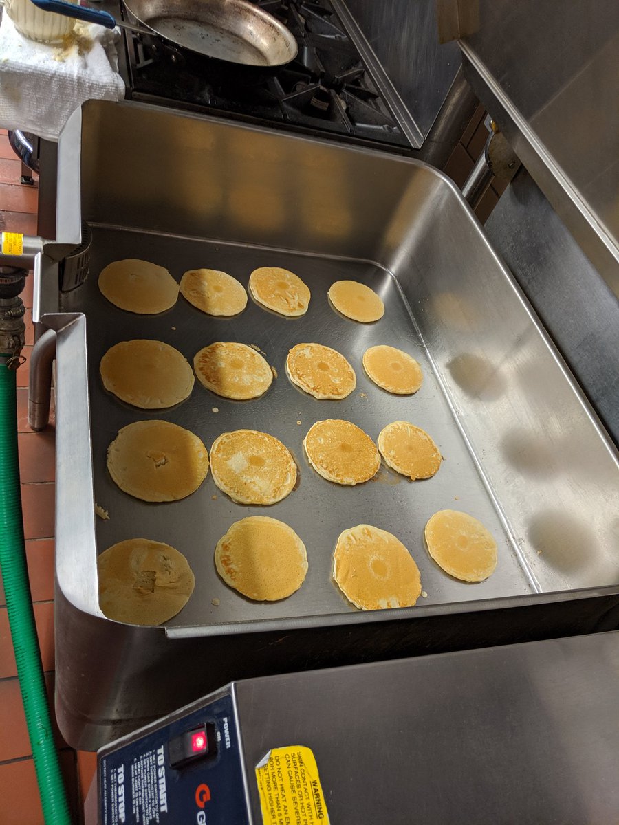 npolyak's tweet photo. Make a Difference Day 2019 - The #leydenpride Administration, School Board, and my daughter started cooking at 5:30 am today to feed 500+ volunteers!  Look out community - here we come!! @fholthouse https://t.co/pqzDf1TZfa