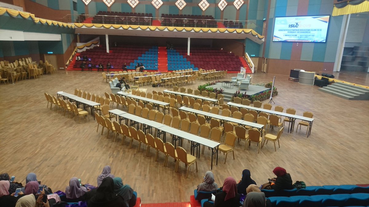 mppkpmbp_'s tweet photo. KONVENSYEN KEPIMPINAN MAHASISWA ISLAM 2019 PERINGKAT ANTARABANGSA.
Debat ala presiden.
#islc2019
#mppkpmbp https://t.co/NmOoUNHFpv