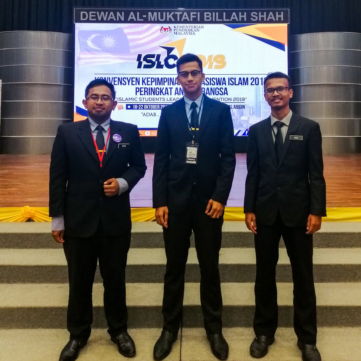 gpsipgkdri's tweet photo. Delegasi siswa guru IPG KDRI @ ISLC '19 🔥 #islc2019 #UniSZAPastiTahu https://t.co/RfOocgL3zT