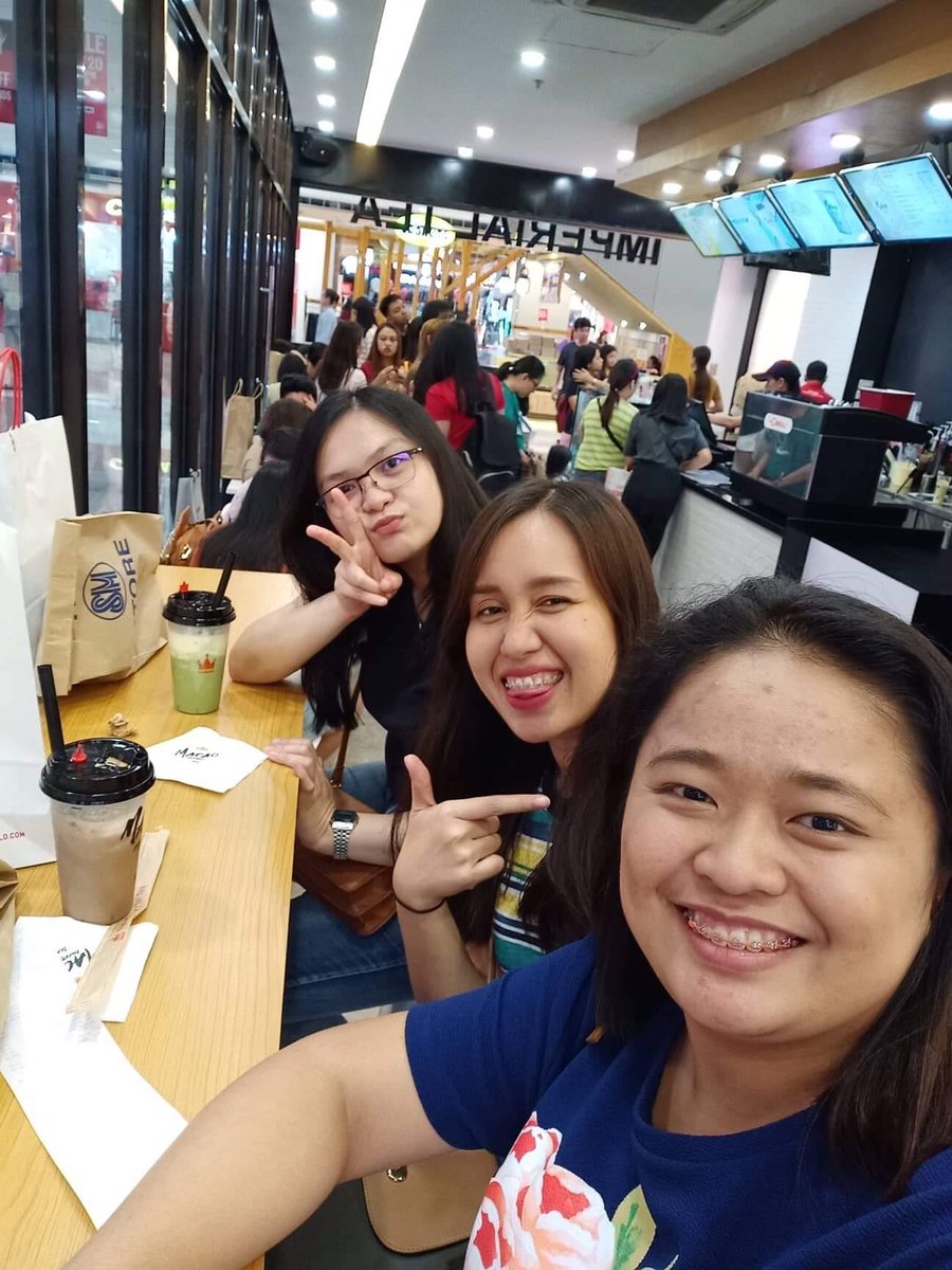 jammponggggg's tweet photo. #clubexo 💕 @janicaparas @Lrleee .
we miss you @maeeeling 😘 see you soon !!! https://t.co/yVMsTHymtW