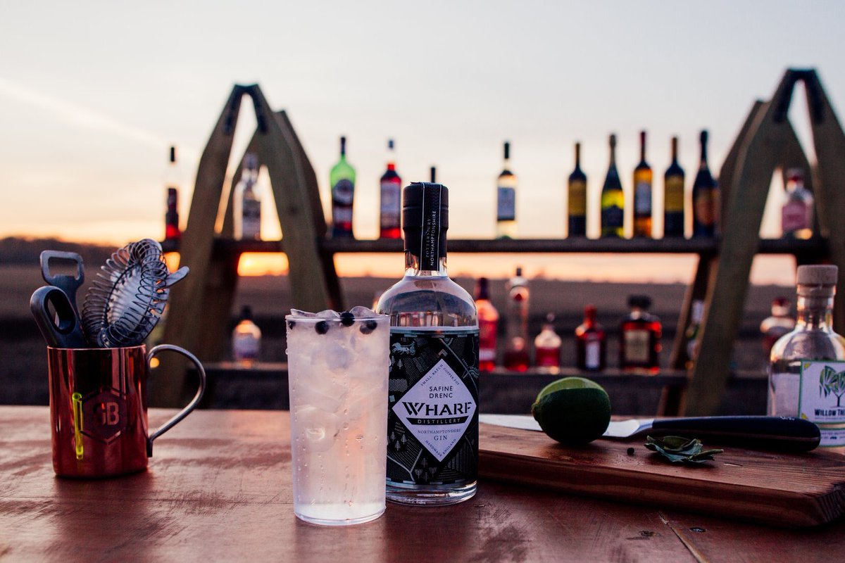 We pride ourselves on sourcing local artisan drinks like @wharfdistillery a Northamptonshire based small batch, copper pot distillery. Safine Drenc is an authentic artisan gin, with botanicals including juniper, heather, lemongrass,and elderflower. #gin #ginlovers #smallbatch