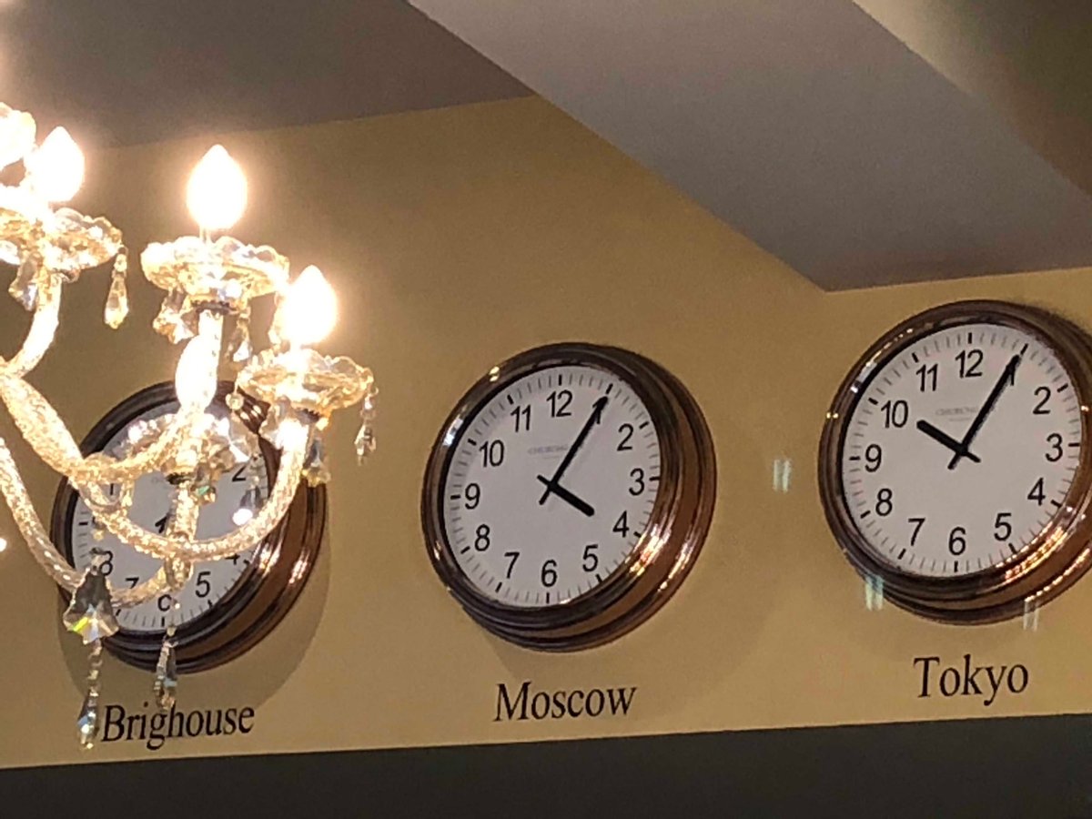 vickyszulist's tweet photo. All major time zones covered ⁦@TheOfficeBHouse⁩ https://t.co/d6XboEAZra