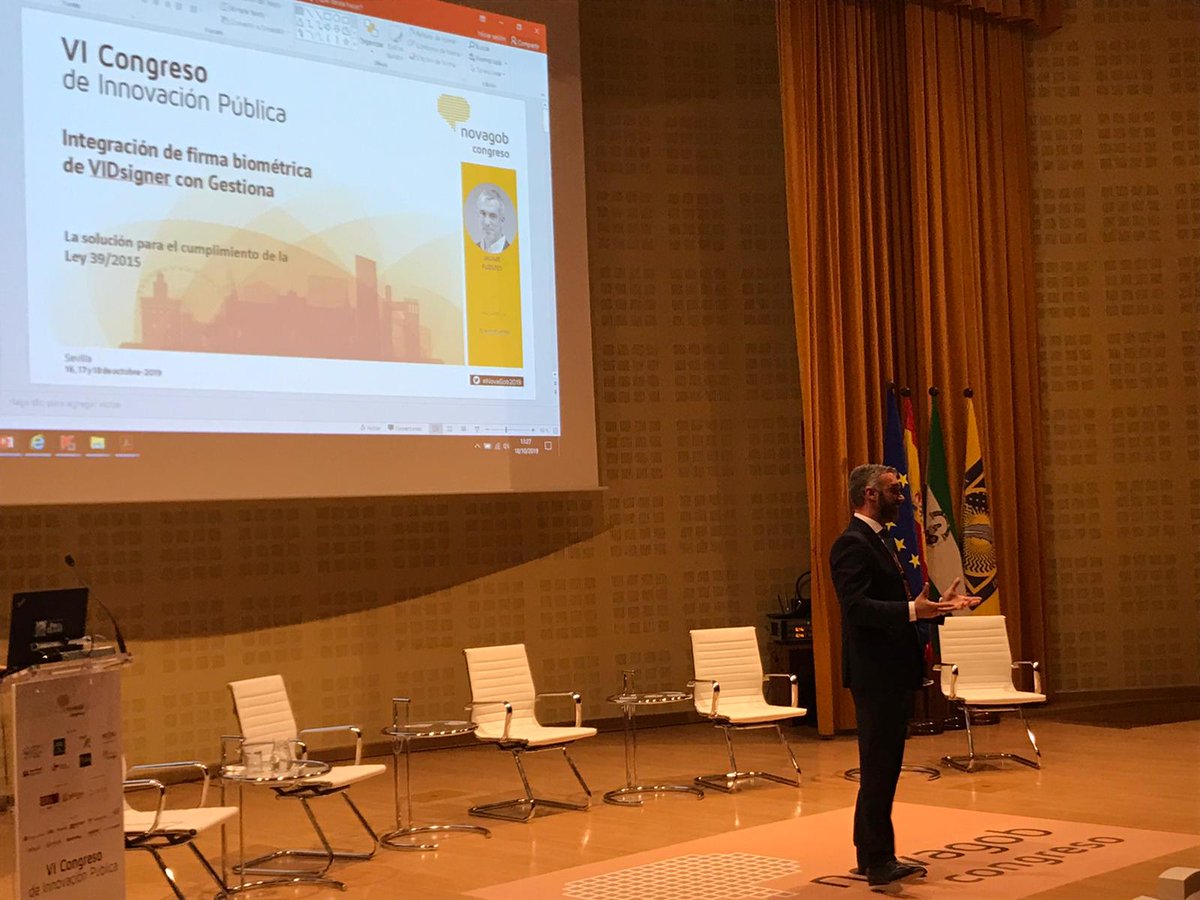 Inxanu's tweet image. Muchas gracias a @josemariaserna  (@esgestiona) y Jaume (#ValidateID) por dejar aportar mi granito de arena en #NovaGob2019 y luchar por convertir en una realidad la #AAPP sin papeles.