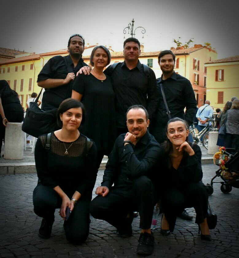 Glissando19's tweet photo. Have a nice weekend!
#vocalmusic #regionemarche #vocalensemble #vocaljazz #acappella #readytosing #singers #thankyouforthemusic https://t.co/EF6hqS0pMC