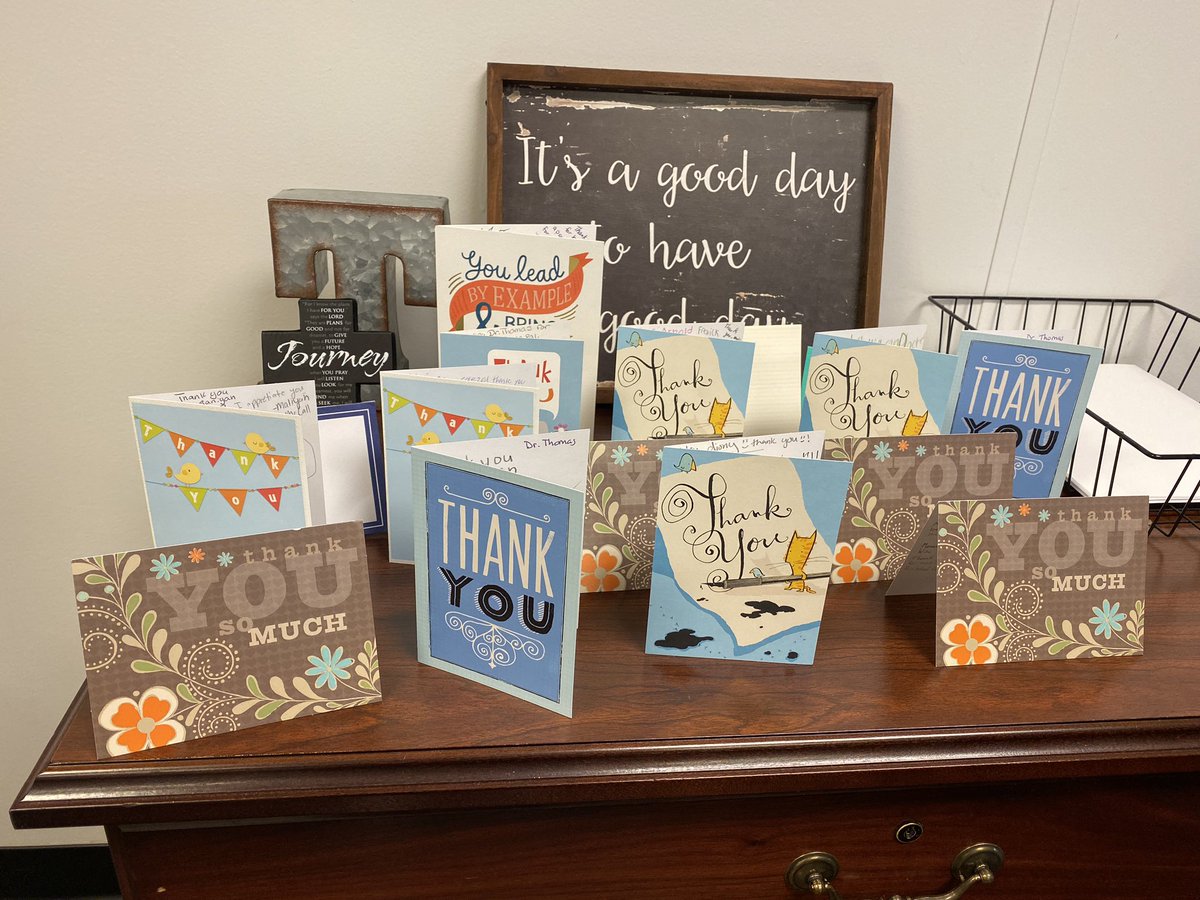Dr_AThomas's tweet photo. #ProudPrincipal when your 6th grade students write you thank you cards acknowledging your leadership and hard work! @tapn2Tapp #ELEVATE 😀🤩🥰 https://t.co/X2aCx2oOtE