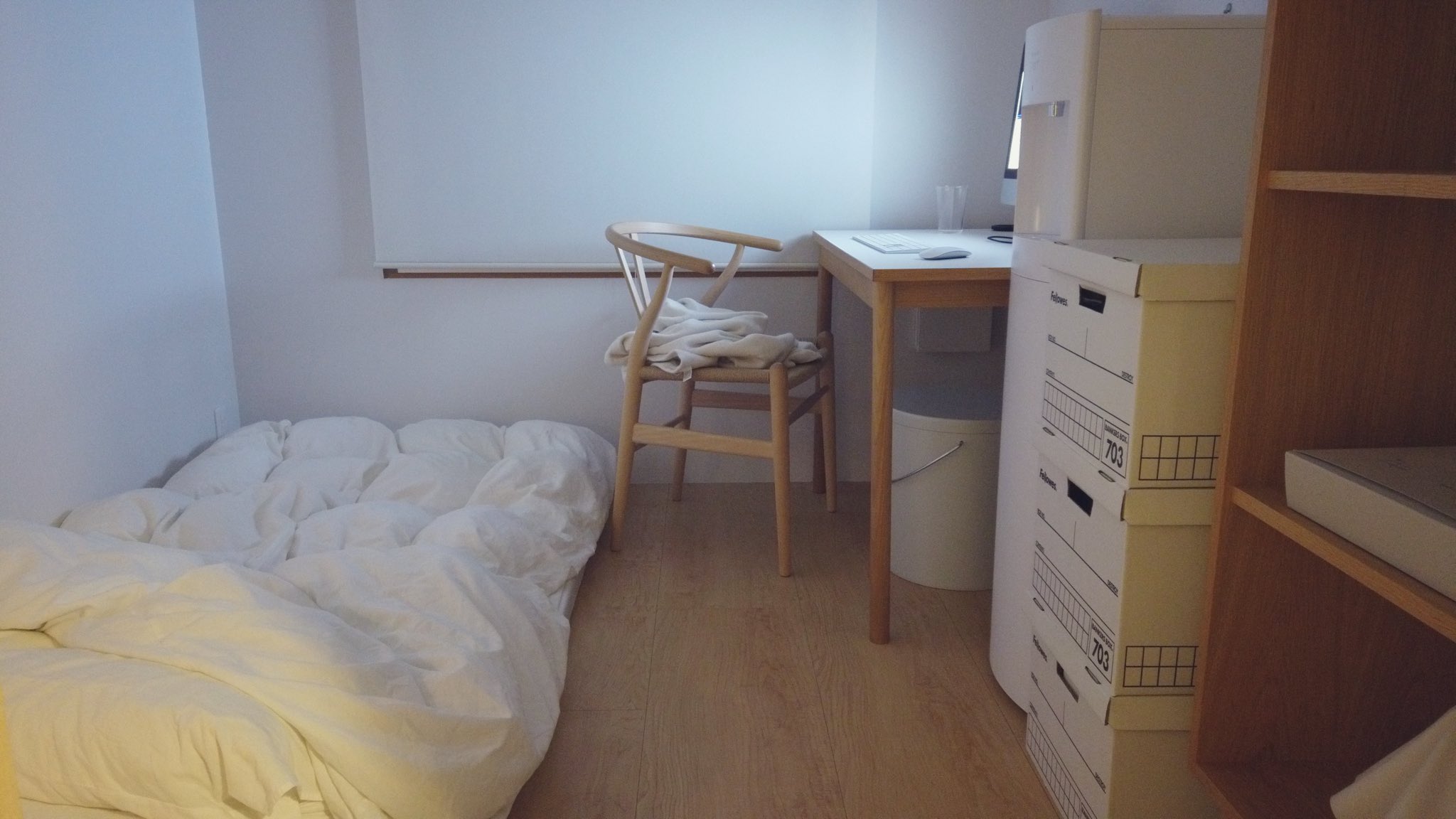 12 31 部屋 が散らかっていたり 汚い場合は夜に片付けると良いです 単純ですが 汚れがハッキリみえない状態で物の量だけ減らすことに集中し 朝になった時に あんまり綺麗になってない と気付かされ 汚れを掃除する事に私はなるからです あくまで私の