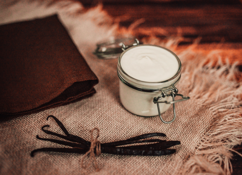 The simple elegance of Vanilla Bean 🧐 

#GreekYogurt #Vanilla #BornInVermont