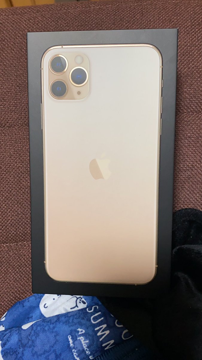 BestmembersK's tweet photo. 買ってしまった…
iPhone11ProMax♡ https://t.co/KK6vCT9QN7