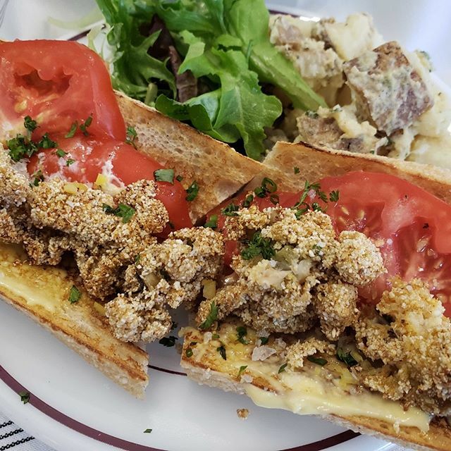 julietunionsq's tweet photo. Brunch special! Our fried oyster po boy with tomatoes and aioli on a toasted Iggys baguette. We're here from 10 am to 2 pm with brunch and then back again at 3 pm with our all day menu. See you soon.
#UnionSquareMA #SomervilleMA #JulietStyle #ServiceAll… https://t.co/7lFn4pPJ3p https://t.co/DhWmXn4bIV