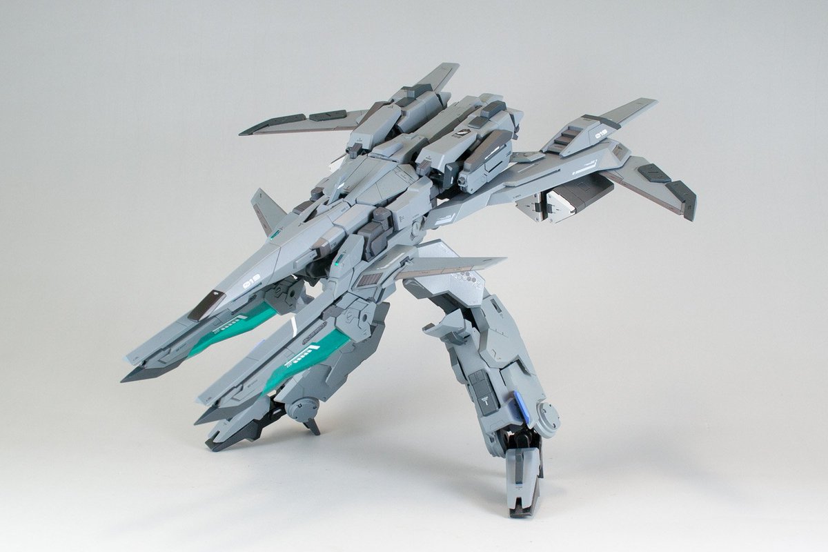 uhed_unit_507's tweet photo. 懲罰部隊 ペレグリン
囚人No.19　XVFA-037 "GrauHexe" 　
完成しました。可変型FA第二弾です。 #P3コン #フレームアームズ https://t.co/gB0kunHCEf