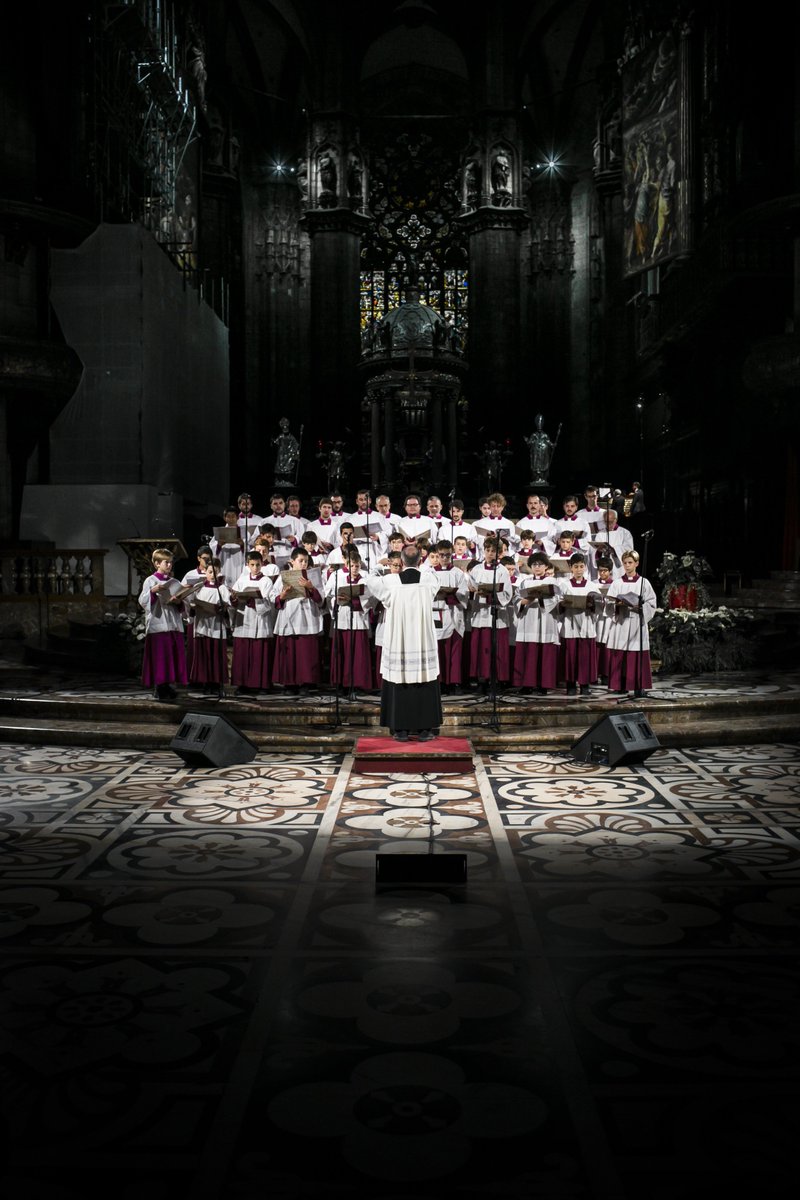 DuomodiMilano's tweet photo. Questa sera alle 20.00 terzo #concerto del #MesedellaMusica in @DuomodiMilano per riscoprire il rigore e l’eccellenza della #CappellaMusicale attraverso due suoi grandi maestri: Mons. #Migliavacca e Franchino Gaffurio 🎶🎼
Ingresso libero con prenotazione https://t.co/TwHE7gPgJ9 https://t.co/6xxnzHoesN