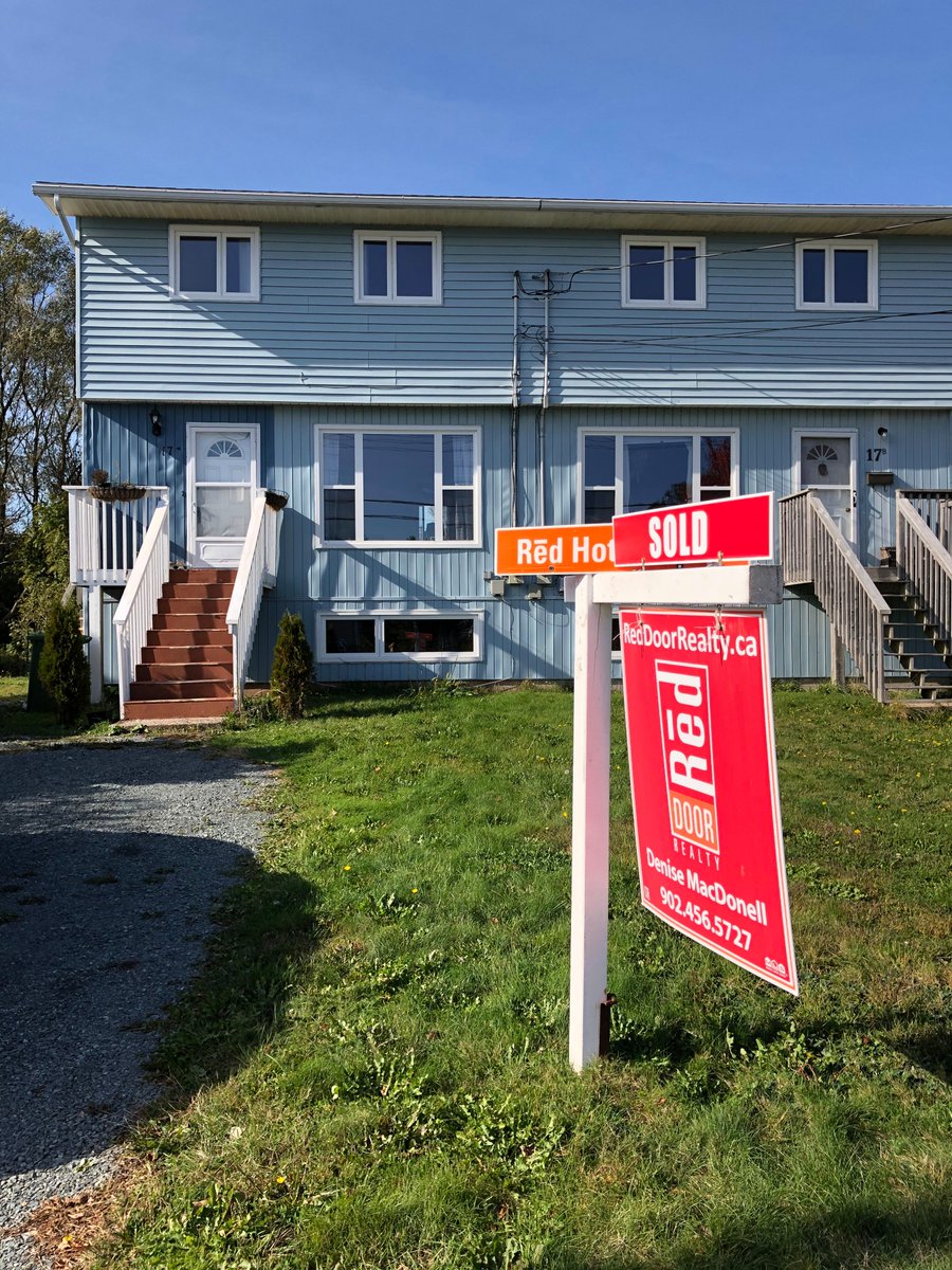 Red Hot SOLD on Marvin Street by RDR's Ian MacIntyre and Denise MacDonell!

Thinking of buying or selling? 
Contact Ian: 902.880.8802, ian@reddoorrealty.ca
Contact Denise: 902.456.5727, denise@reddoorrealty.ca

#redhotresults #happyclient #dartmouthns