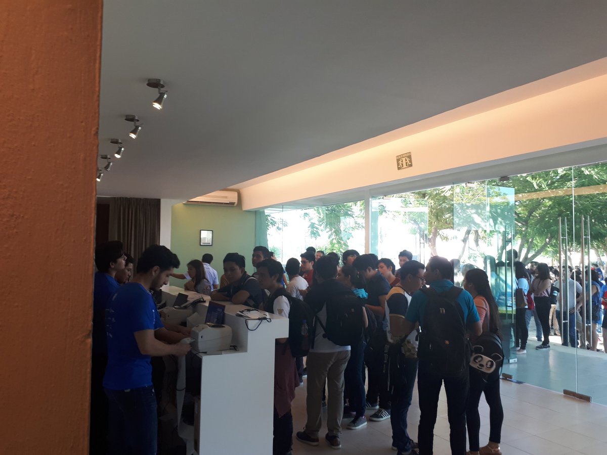 MarcoChavez1940's tweet image. En el intership fest, empezamos pronto 😎.
#internshipfest #workshoptech