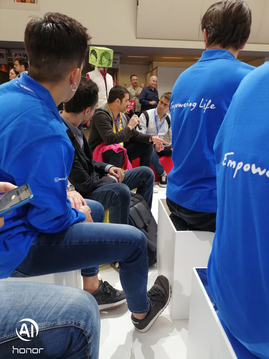 pmadder03's tweet image. Rendere la disabilità più a misura d&apos;uomo, è possibile? Un mondo di scoperte con   @SanofiGenzymeIT #Hackability  e #EasyM #maketocare #MFR19 @SanofiIT