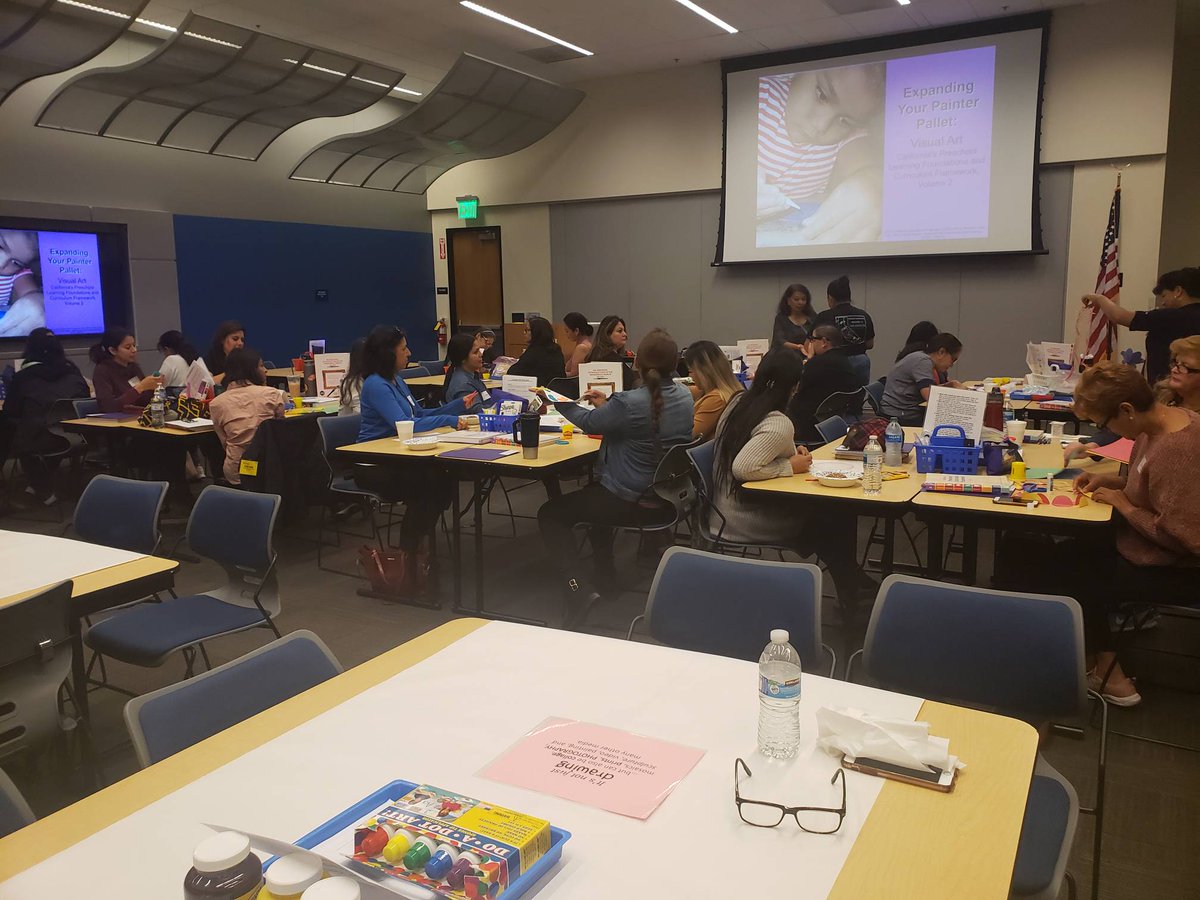 BTBLA's tweet image. Our @LASchools #MigrantEducationProgram #SchoolReadiness staff receive training on interesting the arts. #EarlyEducation