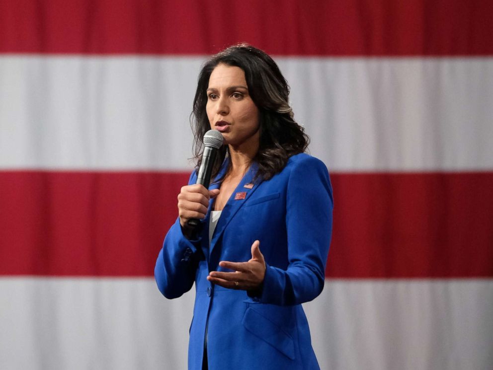 HuxlyNews's tweet image. Is Tulsi Gabbard being groomed by Russia to divide voters in the 2020 election? Or, is she being smeared by Hillary and the media for her dissent? buff.ly/2pBO2my