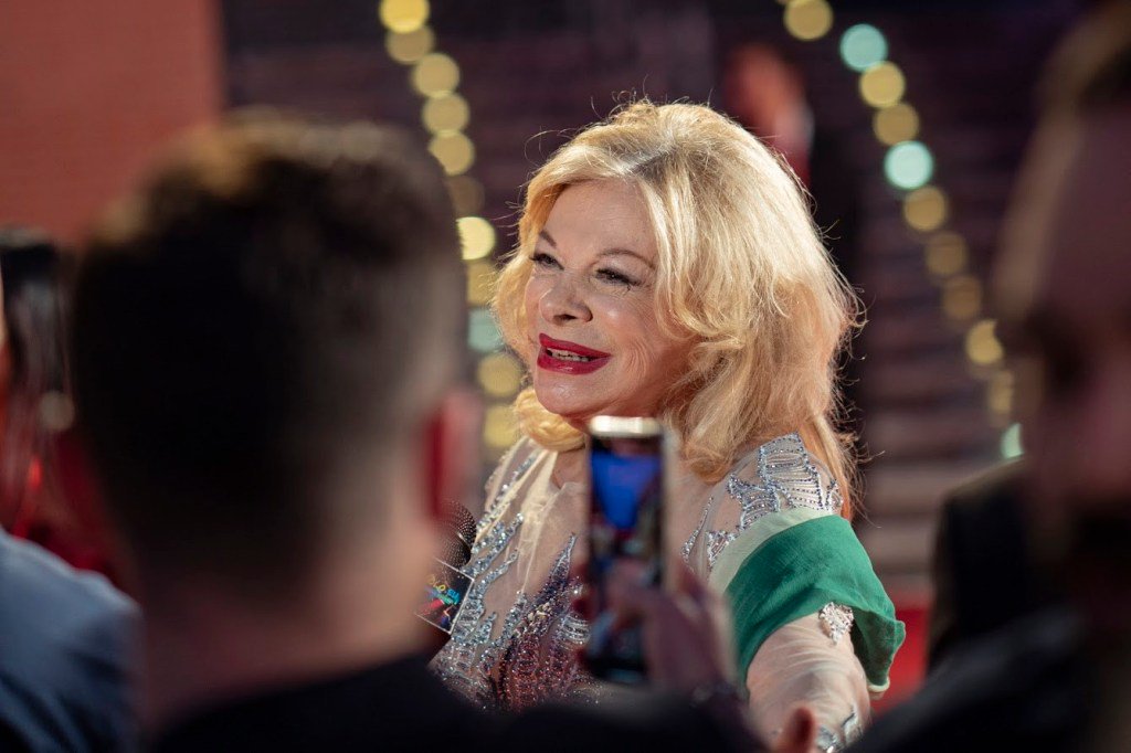 SANDRA MILO e IOLE MAZZONE in E C L I S S I | Presentato nell’ambito della Festa del Cinema di Roma il cortometraggio di Valerio Carta prodotto da INTHELFILM allinfo.it/wp/2019/10/19/…