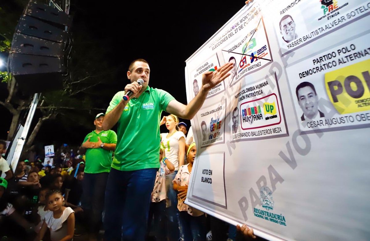 salinghisays3's tweet photo. ¡Este es el verdadero respaldo de los mocariceros, aquí no llenamos la plaza con buses de otras partes! 💪🏻

Mocarí ha sentido con gran afecto la transformación que el equipo del cambio ha hecho a su barrio, parques nuevos en los sectores Nuevo Bosque y 20 de Julio. https://t.co/9ZKvla9zvq