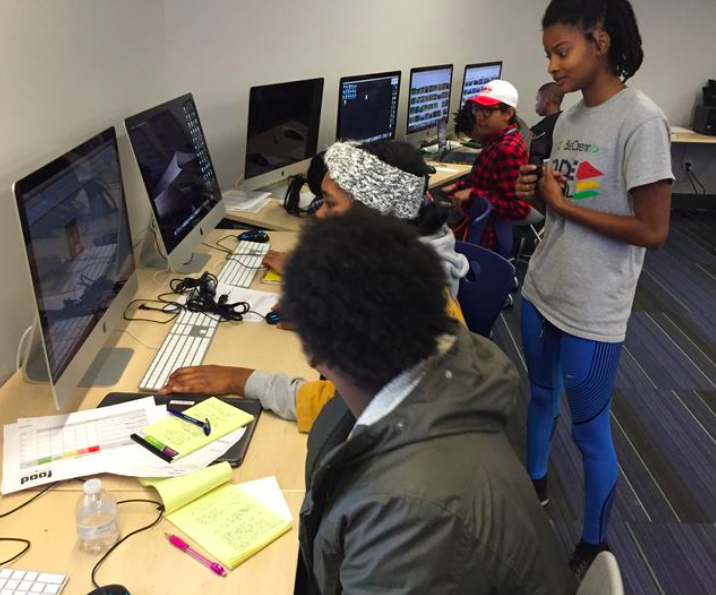 CodeSchoolMphs's tweet photo. Our program produces some passionate and dedicated #tech talent. Case in point, Melaati and Maddie are Code School Graduates who volunteered to mentor a group of teens during #48HourTeen Launch event this week. 

Thanks ladies, you're best! https://t.co/TZ33wwrNKL