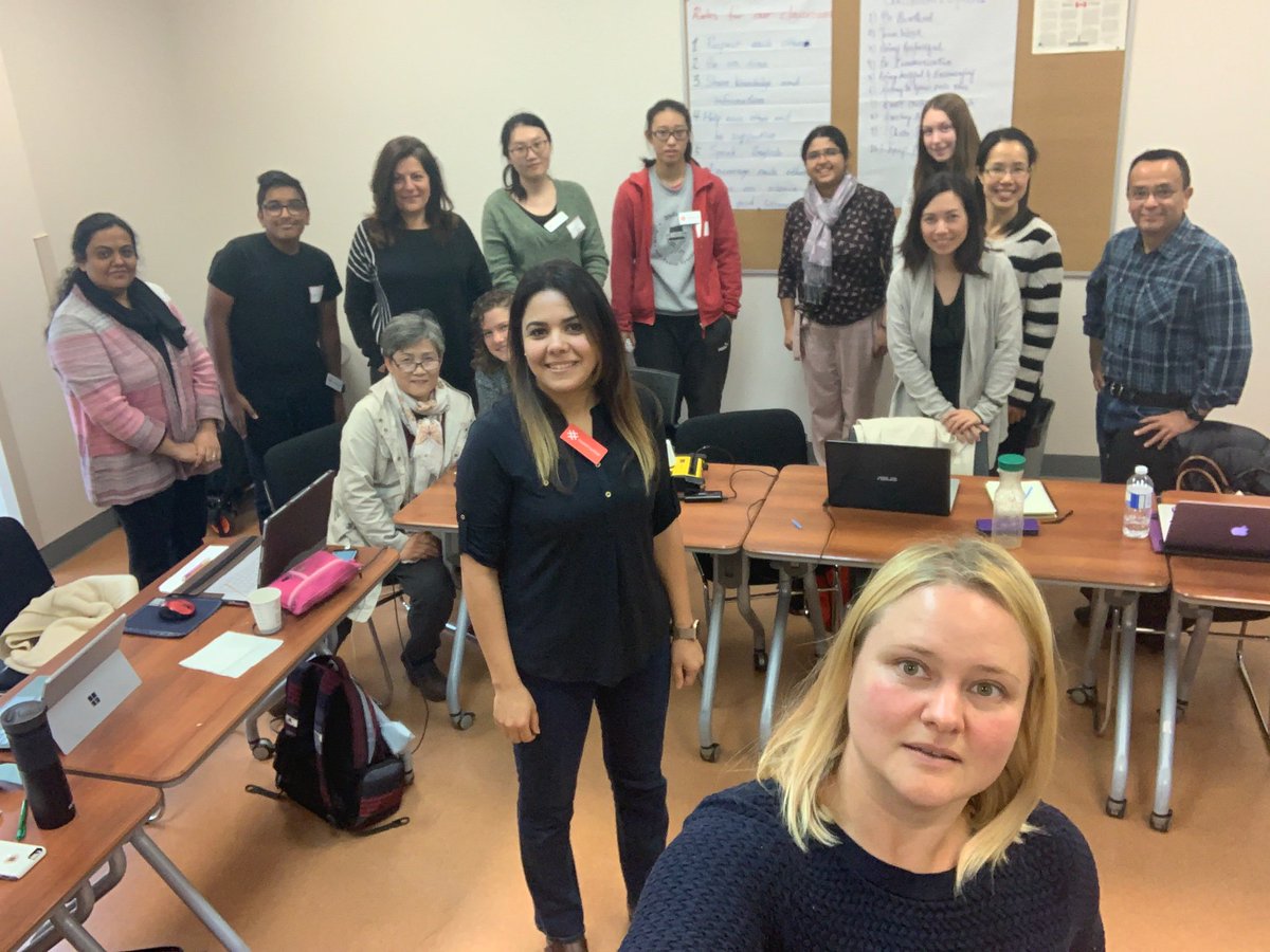 bahiaZ's tweet image. Spending #IBMVolenteersDay @learningcode teaching Responsive Design to a motivated group of ladies, a nonprofit organization working to increase the number of women working in computer science. #WomenInTech #LadiesLearningCode