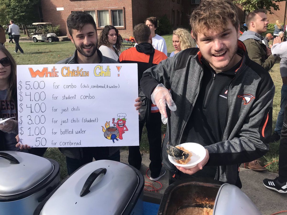 Owen_Handy's tweet photo. Apartment staff at @AndersonU , including @maliko333 setting up white chicken chili #strEATfair https://t.co/ZC3DkV34RA