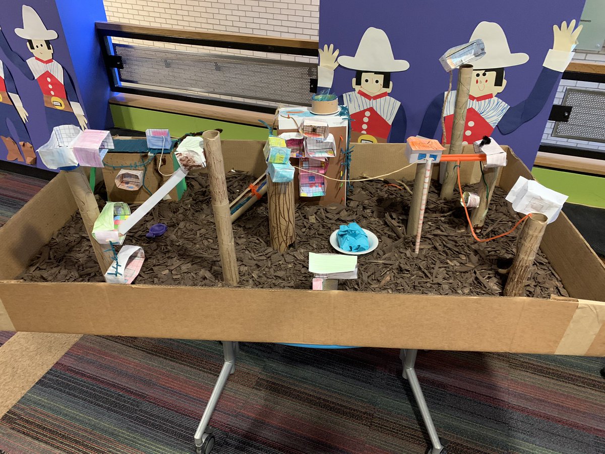 jaymej's tweet photo. #sjesdallas #4thgrade #steam treehouse project - I would like to live in some of these. Maybe we have the next @TheTreehouseMan #treehousemaster? https://t.co/9BGkdjW1M7