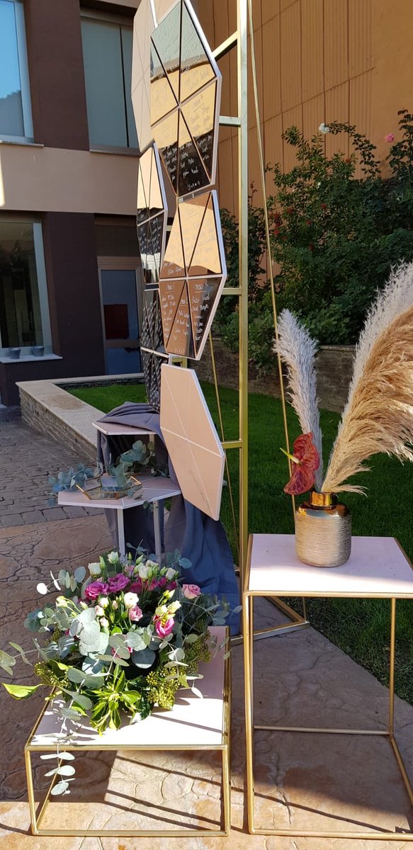 Bodeandowstudio tweet media