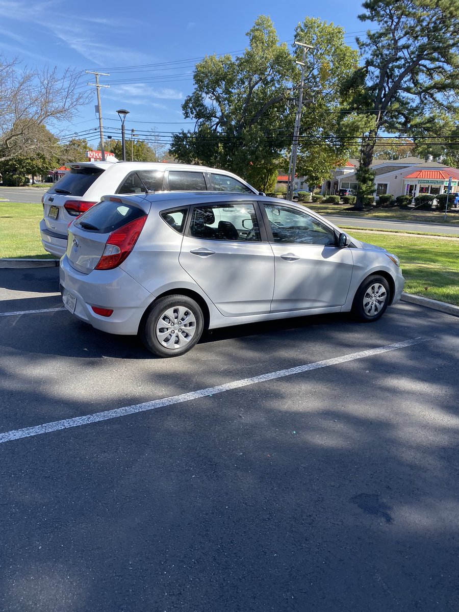 MrLeonardKim's tweet photo. Don’t go to the @Hertz in Fort Lee New Jersey. All four of my tires were down 4psi in this car... At least the Middletown location filled them back up... still not sure how I feel about my first hertz experience compared to all my former rental car experiences... https://t.co/EIVscphiV9