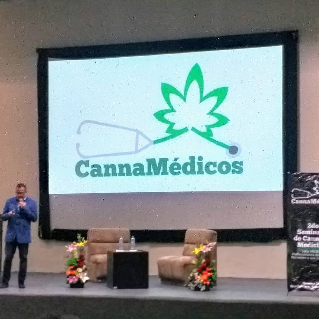 RodolfoTorresMX's tweet photo. El uso del cannabis medicinal es una realidad, no podemos seguir inertes; existe un gran número de PcD♿ que la emplea, principalmente en forma de aceites o pomadas. Estamos en el 2do Seminario de Cannabis Medicinal de la Fundación Mexicana de Cannabis Medicinal #InclusiónJalisco https://t.co/Tko9uCiVMv