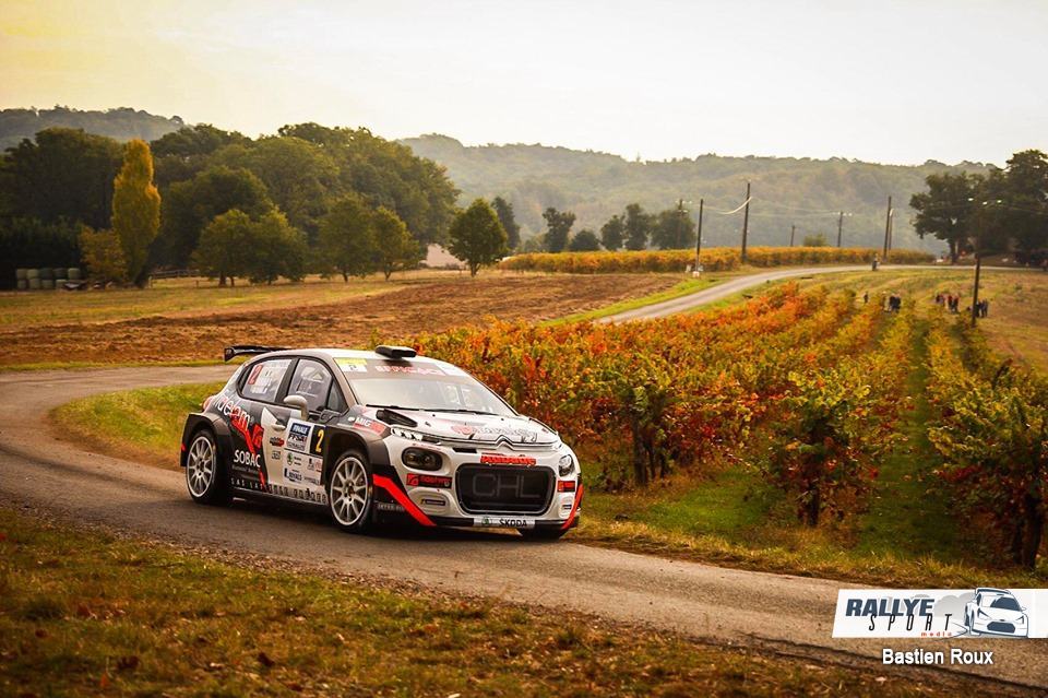 RallyeSport's tweet image. Quelle #FinaledesRallyes de folie à Albi avec le plus petit écart jamais enregistré à l'arrivée ! Da Cunha s'impose pour 0.7s face à Salanon ! Mougin arrache la troisième place face à Leandri dans les derniers kilomètres.