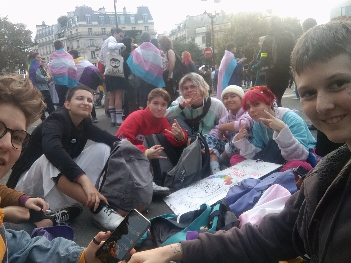 Petipingouin's tweet image. Trans vener et révolutionnaire
#ExisTransInter #TransIsBeautiful #TransphobieDEtat