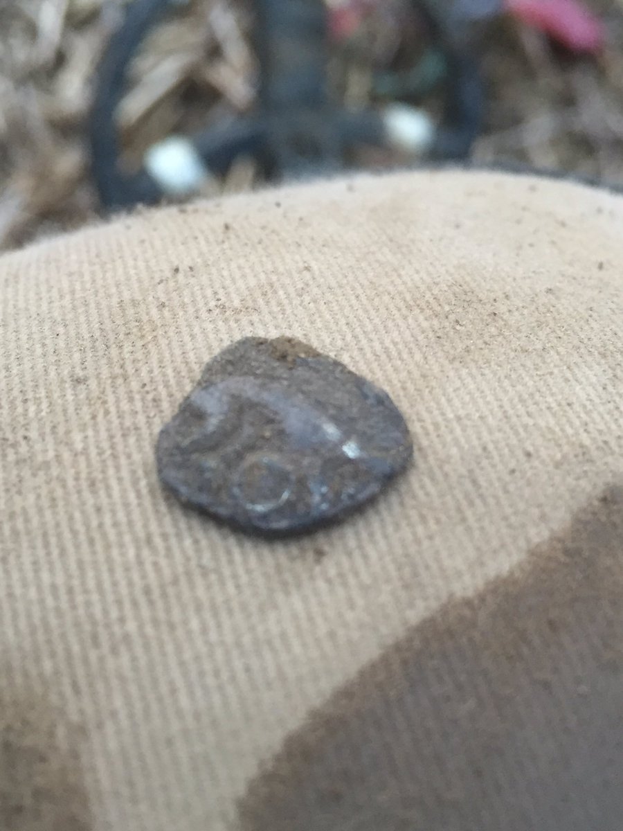 ChrisGoGodfrey's tweet photo. Boom!!! Celtic Silver Unit. Over the moon as only popped out for an hour (or three). #celticcoin #silverunit https://t.co/bnu95wRgk9
