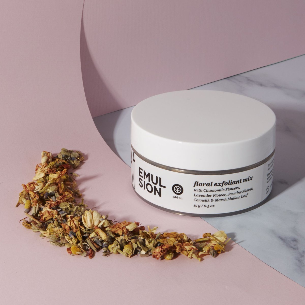 MyEmulsion's tweet photo. Sprinkle the Floral Exfoliant through one of your chosen bases to create a hevenly scented exfoliant. https://t.co/o8sjotiInY