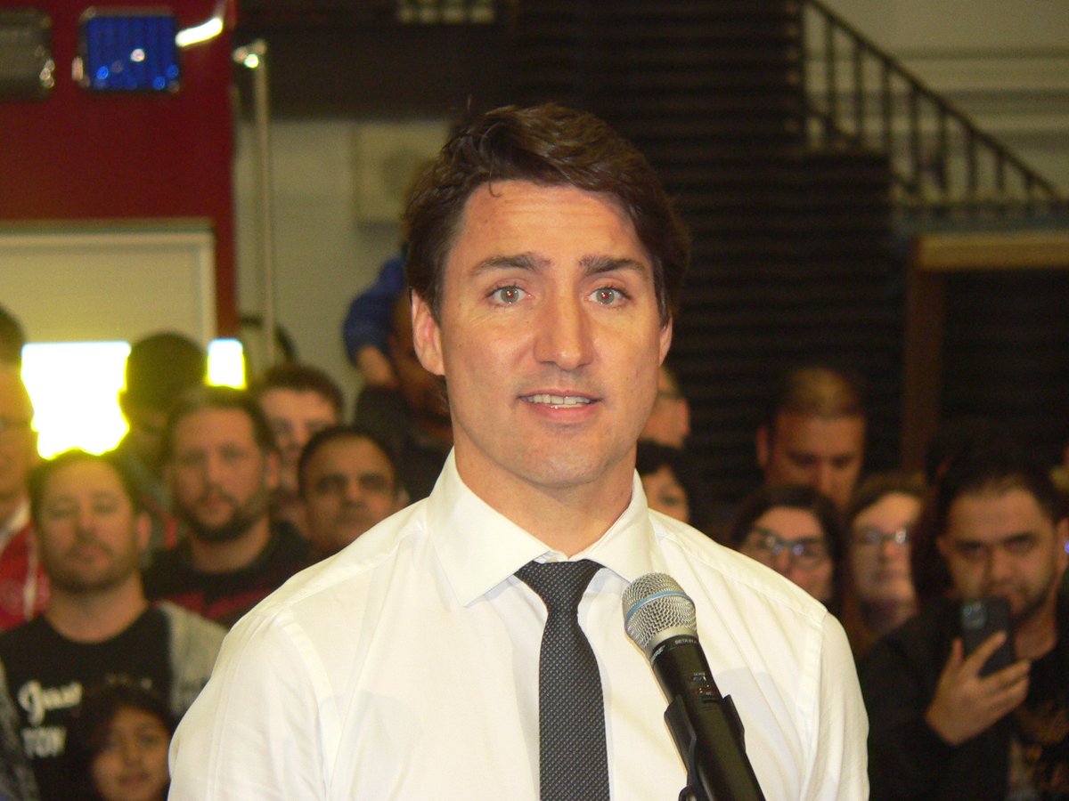 Lib leader Justin Trudeau Canadians need to elect "a progressive government, not a progressive opposition." Said Andrew Scheer, Con leader, will "rip up" climate change plan in his first order of business if elected. #hamont #Canpoli