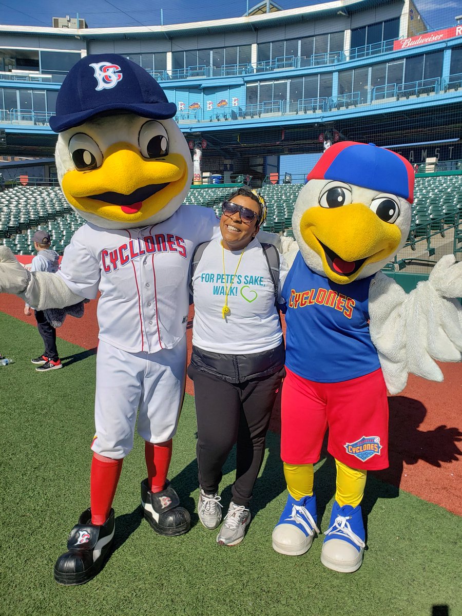 Hanging out with @BrooklynCyclone with For Pete's Sake, Walk Cancer Event!