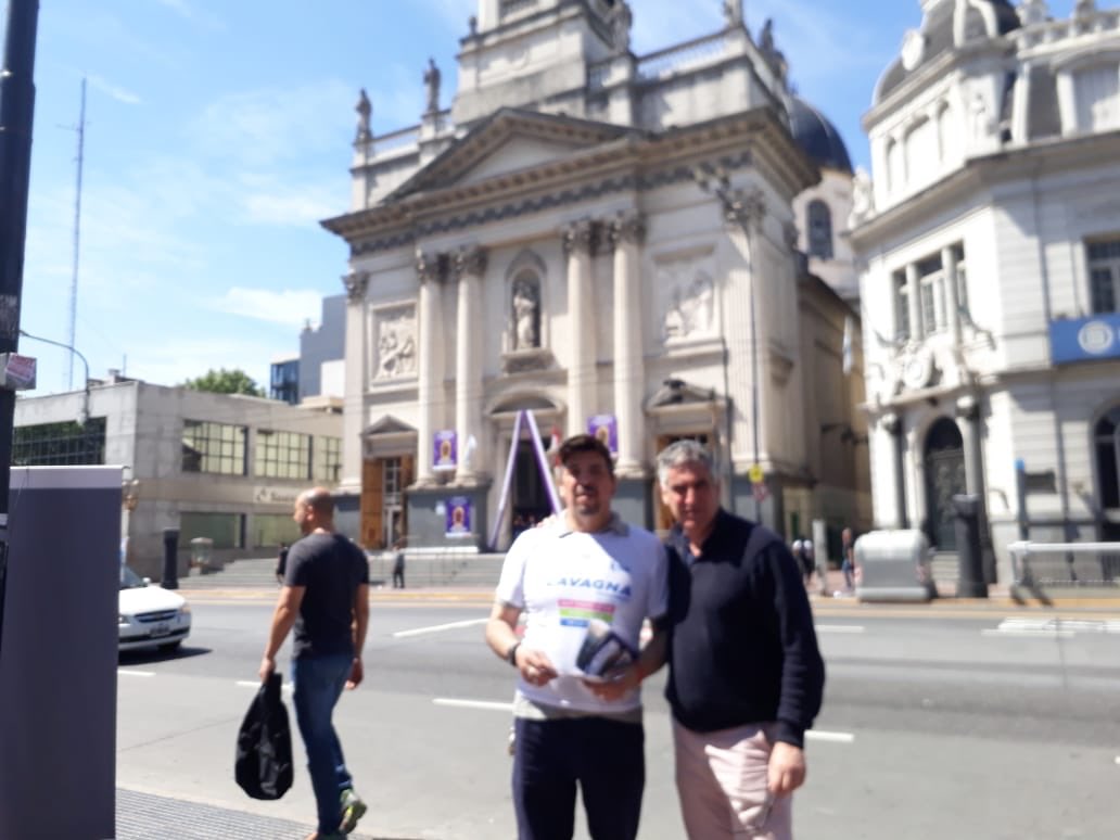 fabianlipo's tweet photo. #LavagnaPresidente #TomboliniALaCiudad ¿Sabés cuál es tu Comuna? ¿Sabés que estás votando en una boleta completa?¿Sabés cuales son las responsabilidades de un comunero?
Estamos en varios puntos para asegurarnos que lo sepas. #sabemoshacerlo #comuna7 @matiastombolini @RLavagna https://t.co/Bhp81iSjlE