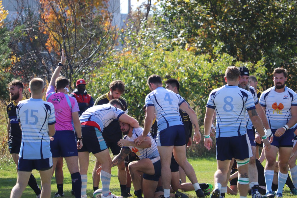 In the Fall Cup Final, @BarrieRugbyClub lead the @crurugby68 7-3 mid way through the first half! #rugby #rugbyontario #mccormickcupday2019