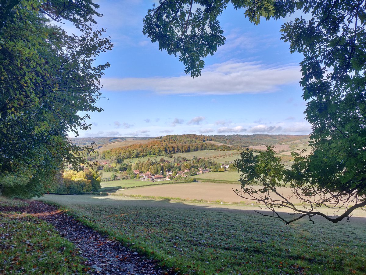 Course is all marked out and the route looks stunning; as it does every year 😉 We still have spaces in both the 5 &amp; 10km; cash only please £15 &amp; £20 #friethhilly See you in the morning 👍