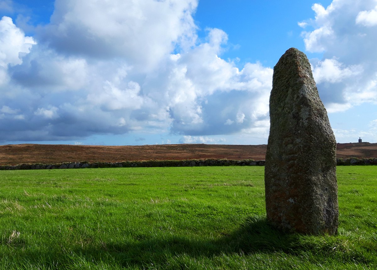 Some  #PrehistoryOfPenwith from today's walk. All possibly part of the Carn Galver processional route mentioned upthread  Muddy underfoot but a beautiful day out there today. 1. Boskednan Stone Circle (The Nine Maidens)2. Lanyon Quoit3. Mên Scryfa4. Mên-An-Tol