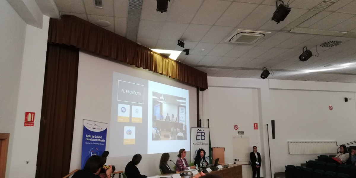 ¡Genial @AnaOtto13 #JuliaZabala #PalomaCastro. Qué gustazo vuestra sesión plenària sobre #evaluación en #educaciónbilingüe en @CIEB2019!