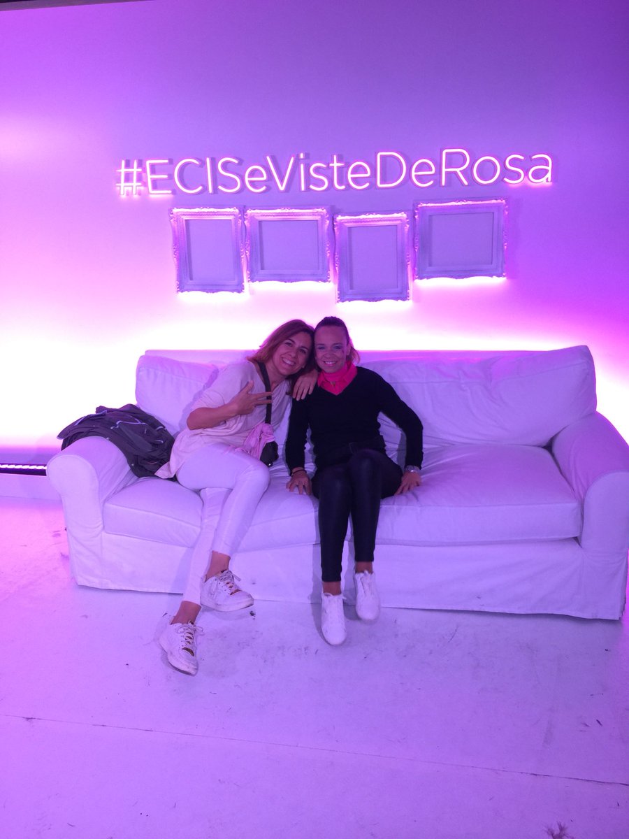 anniaromeroo's tweet photo. #ecisevistederosa https://t.co/skCnAdkBat