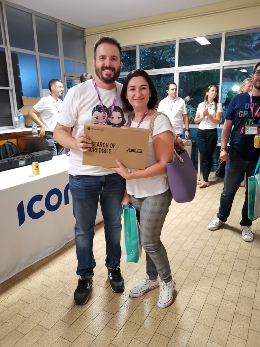 Optimatic tweet media