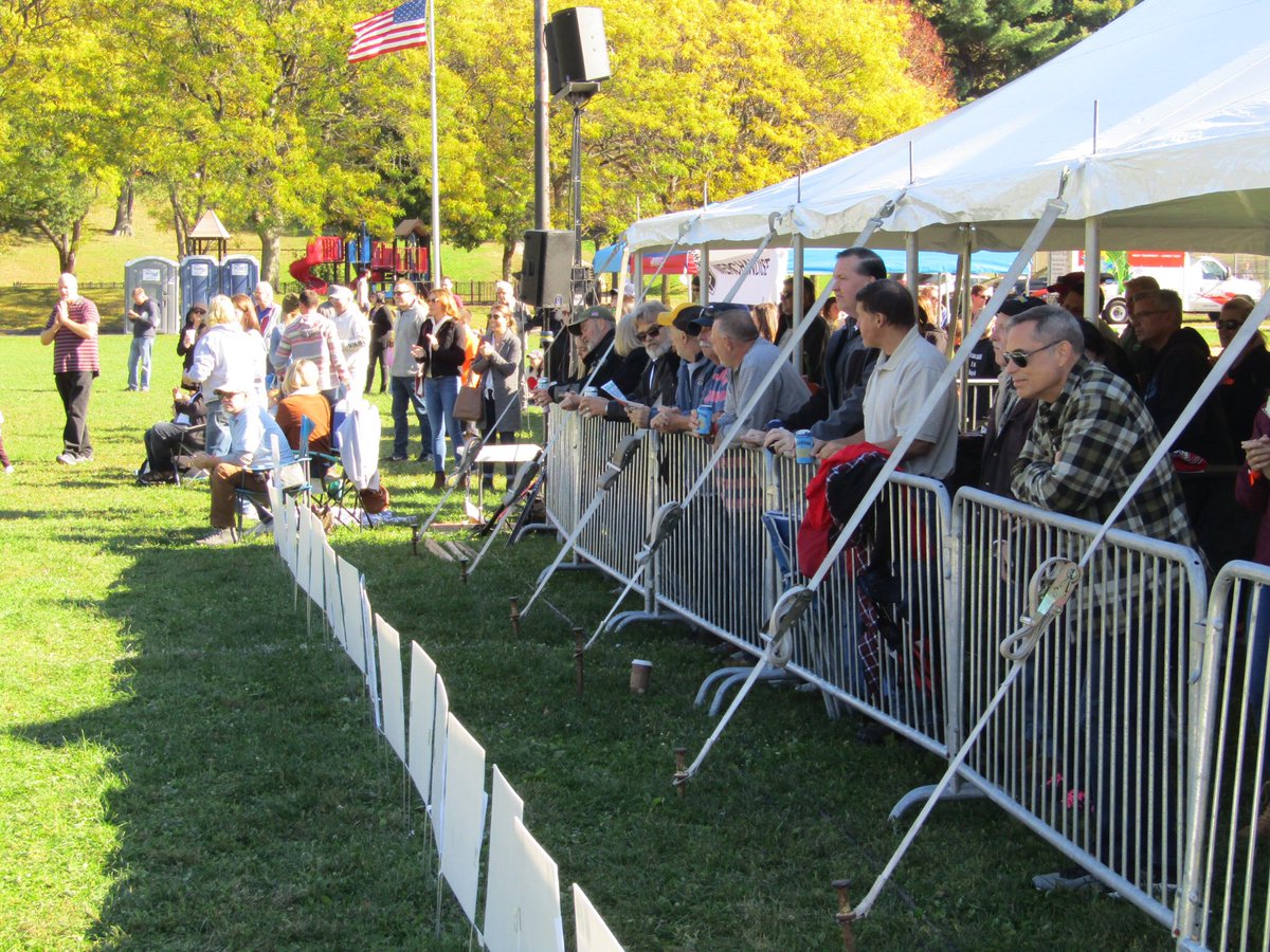 JimMacKayOnAir's tweet photo. Tackle football in three piece suits, all in the name of raising money for Veterans and service dogs at Rogers Park in Brighton. @wbznewsradio @iHeartRadio @3PSF https://t.co/JpE6TpwVeS
