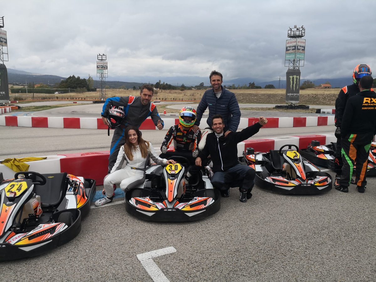 F1 en Movistar Plus+ (@movistar_f1) on Twitter photo Orgullosos de nuestro equipo en las 10 h del circuito <a href="/BurguenoAngel/">Angel Burgueño</a> bajo la dirección de <a href="/alobatof1/">Antonio Lobato</a> El martes todas las imágenes en #VamosSobreRuedas a las 22 h en <a href="/vamos/">life</a> Orgullosos de nuestro equipo en las 10 h del circuito <a href="/BurguenoAngel/">Angel Burgueño</a> bajo la dirección de <a href="/alobatof1/">Antonio Lobato</a> El martes todas las imágenes en #VamosSobreRuedas a las 22 h en <a href="/vamos/">life</a>