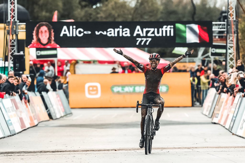 Alice in Tomorrowland. 💥🎰🥇 <a href="/SuperprestigeCX/">SuperprestigeCX</a> #Boom #Win #Mud