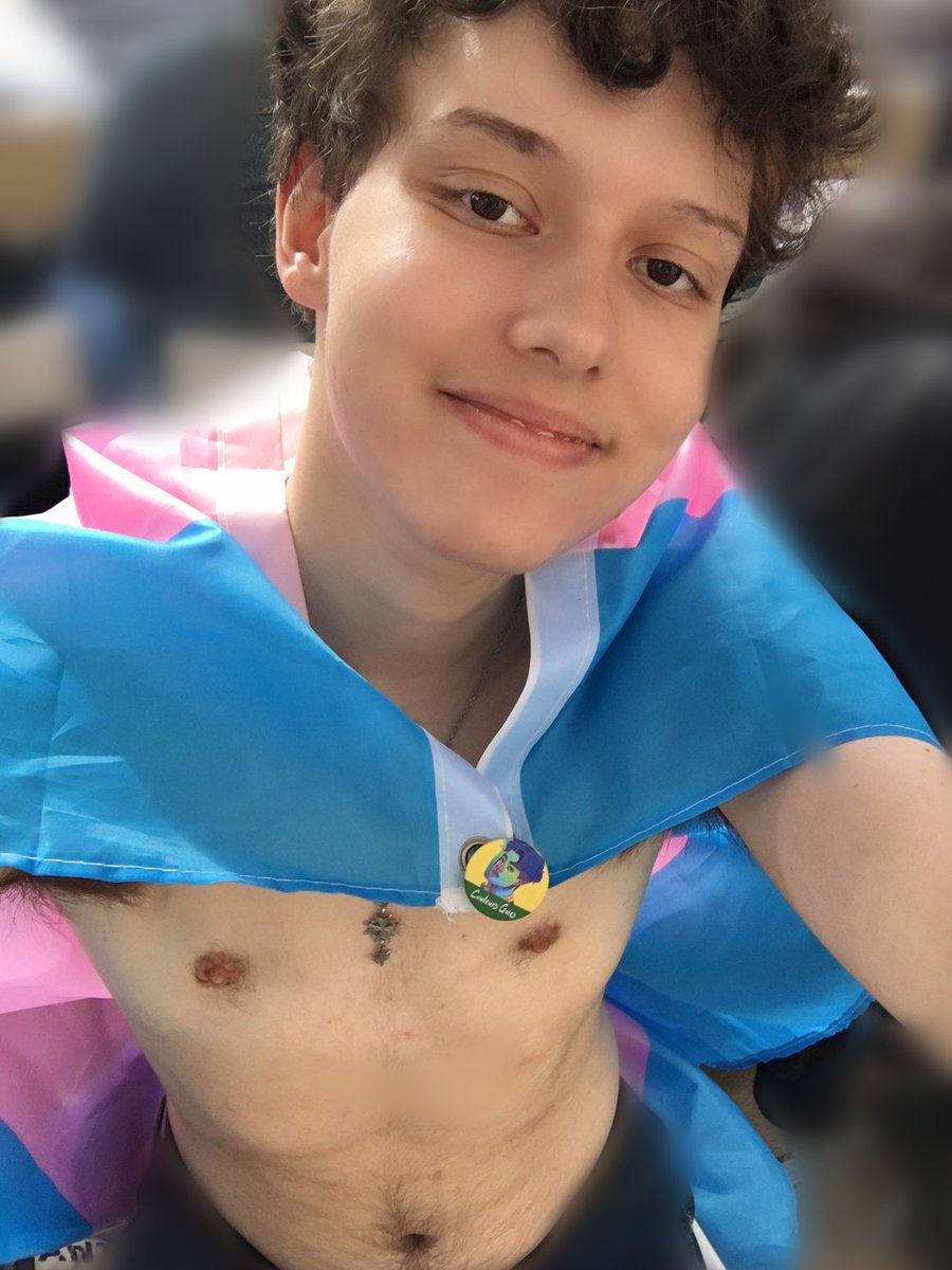 Testoceratops's tweet image. Fier d&apos;y avoir participé, d&apos;avoir fait entendre ma voix. À l&apos;année prochaine ! #ExisTransInter #ExistransInter2019