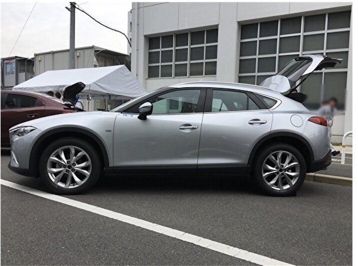 Togari クルマの魅力伝えたいブロガー おはようございます 東京モーターショーの新型車が雑誌の表紙でリークされてハズってるみたいですね 中でもマツダのevコンセプトがcx 4のようなクーペsuvのスタイリングでカッコ良かった Evじゃなくてもいいので